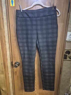 Dalia Gray Plaid Women's Stretch Pants.  Box 47